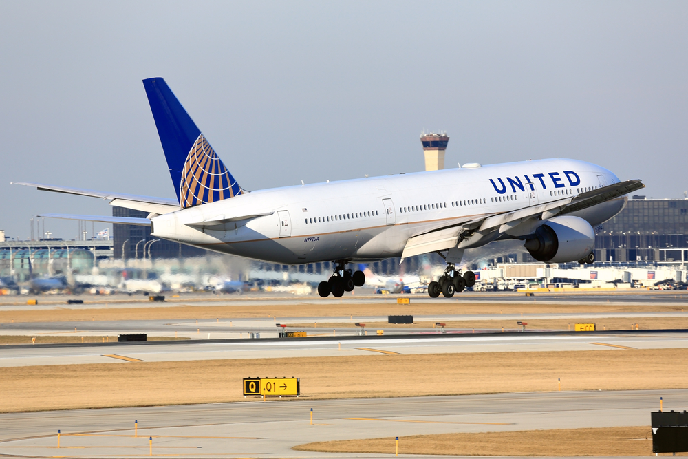 United Airlines plane